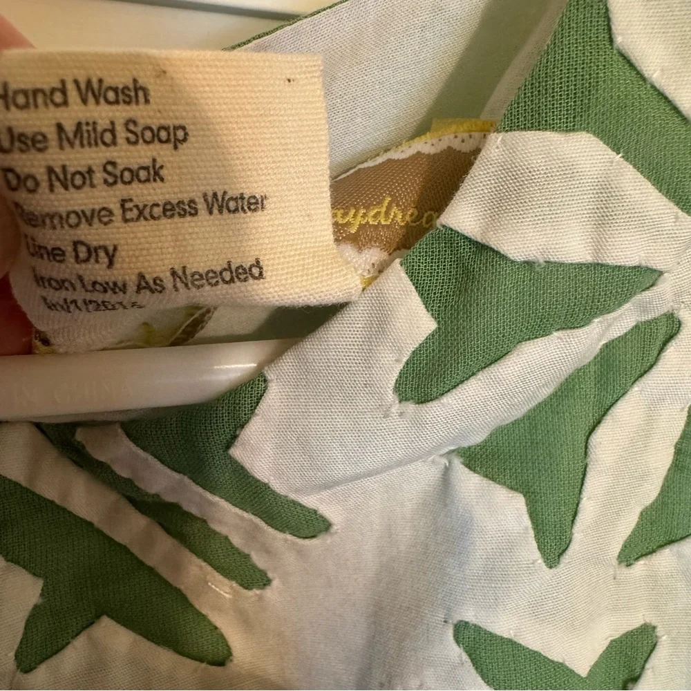 WELL DRESSED WOLF Homespun Holiday Snowflake Green White Dress w Jacket Girls 2T